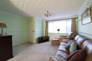 Lounge/Diner- click for photo gallery